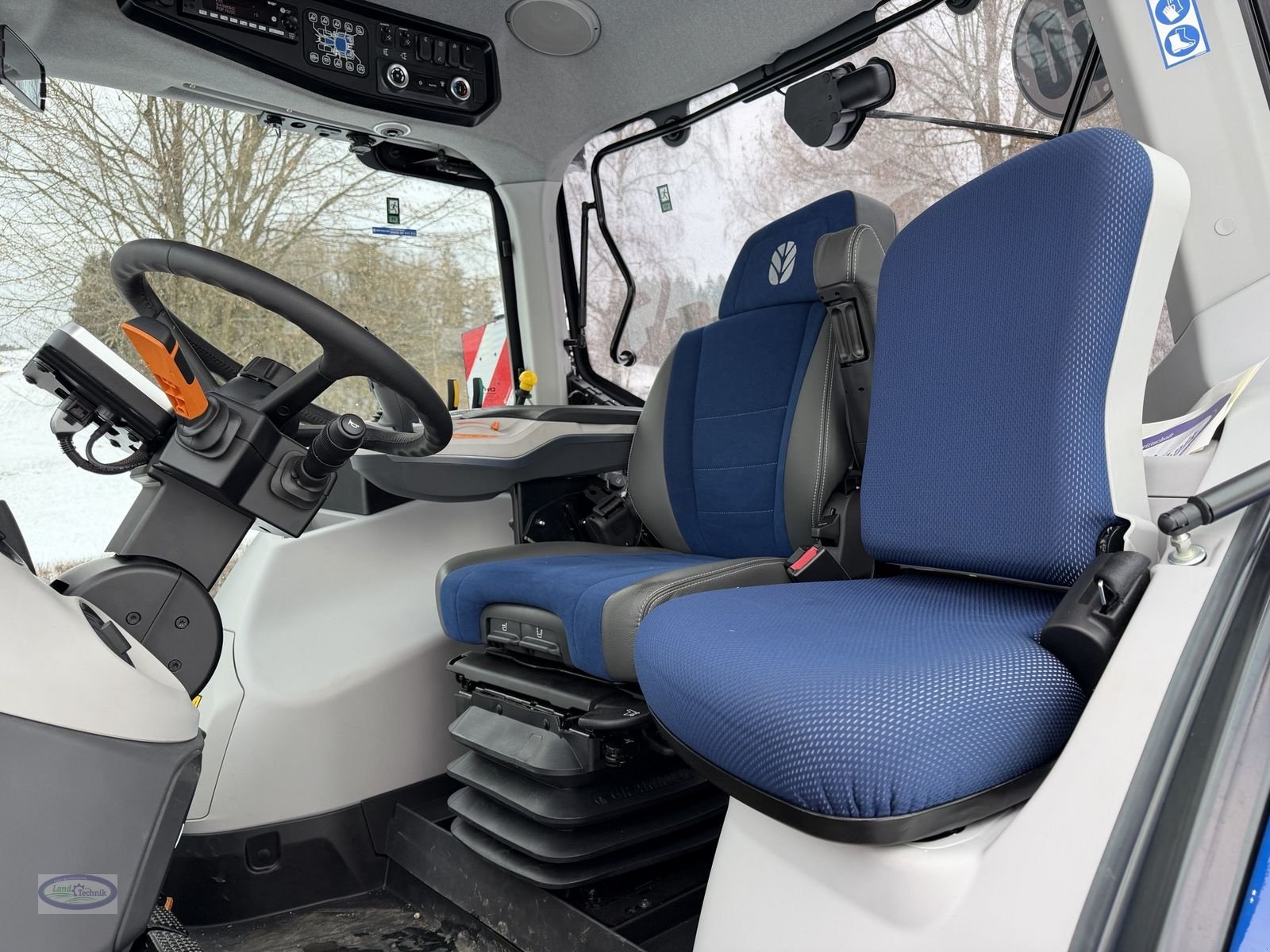 Traktor tipa New Holland T7.225, Neumaschine u Münzkirchen (Slika 19)