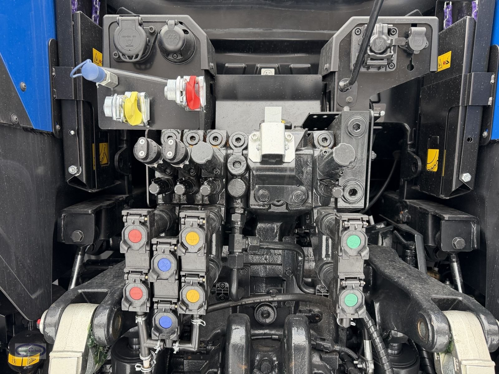 Traktor tipa New Holland T7.225, Neumaschine u Münzkirchen (Slika 11)