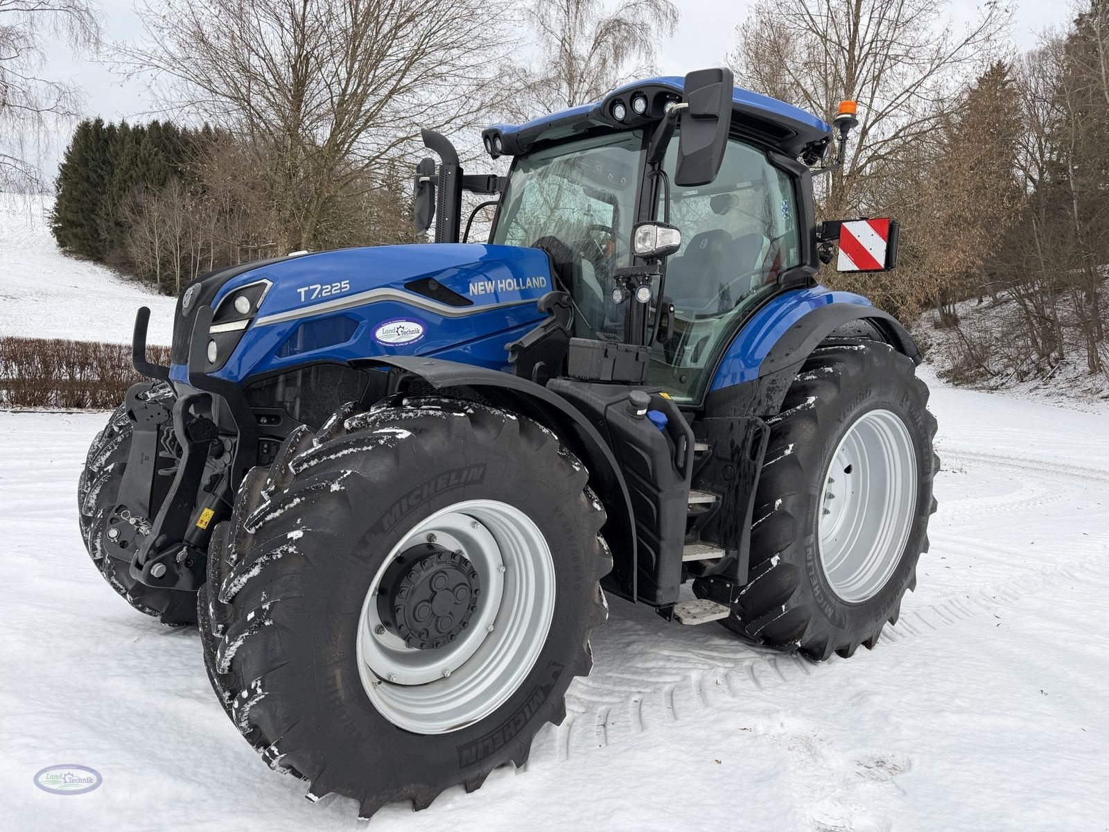 Traktor tipa New Holland T7.225, Neumaschine u Münzkirchen (Slika 1)