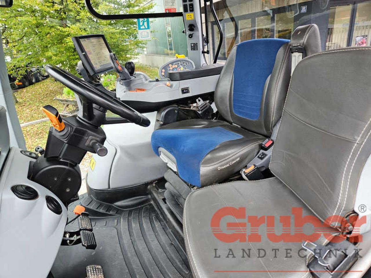 Traktor του τύπου New Holland T7.225AC MY15, Gebrauchtmaschine σε Ampfing (Φωτογραφία 11)