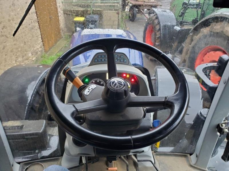 Traktor типа New Holland T7.225AC, Gebrauchtmaschine в BRAY en Val (Фотография 7)