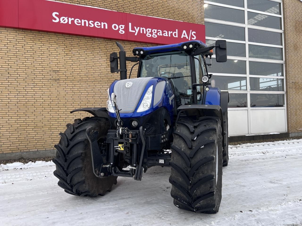 Traktor des Typs New Holland T7.230 AC BLUE POWER, Gebrauchtmaschine in Viborg (Bild 2)