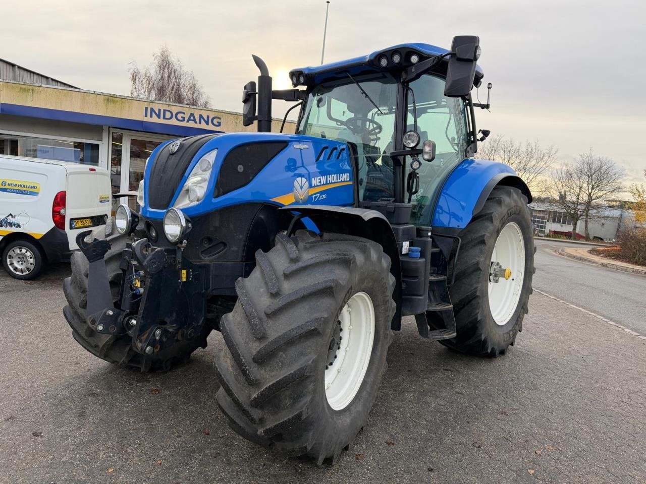 Traktor typu New Holland T7.230 AC, Gebrauchtmaschine w Middelfart (Zdjęcie 7)