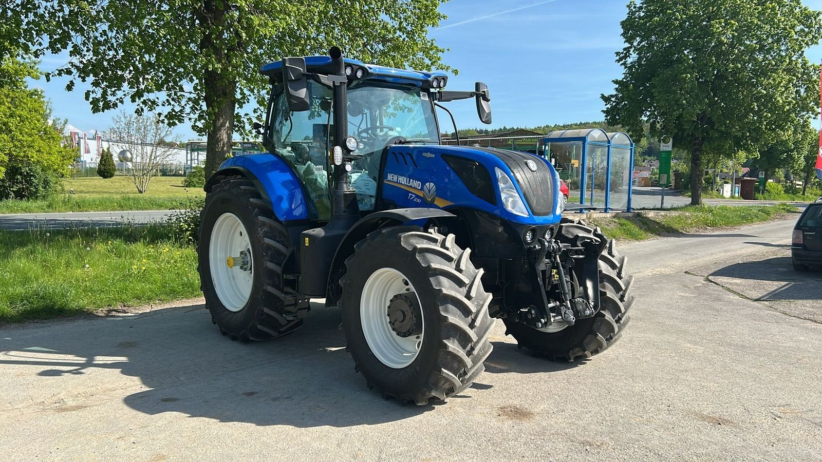 Traktor des Typs New Holland T7.230 Ac, Neumaschine in Nieheim Kreis Höxter (Bild 2)
