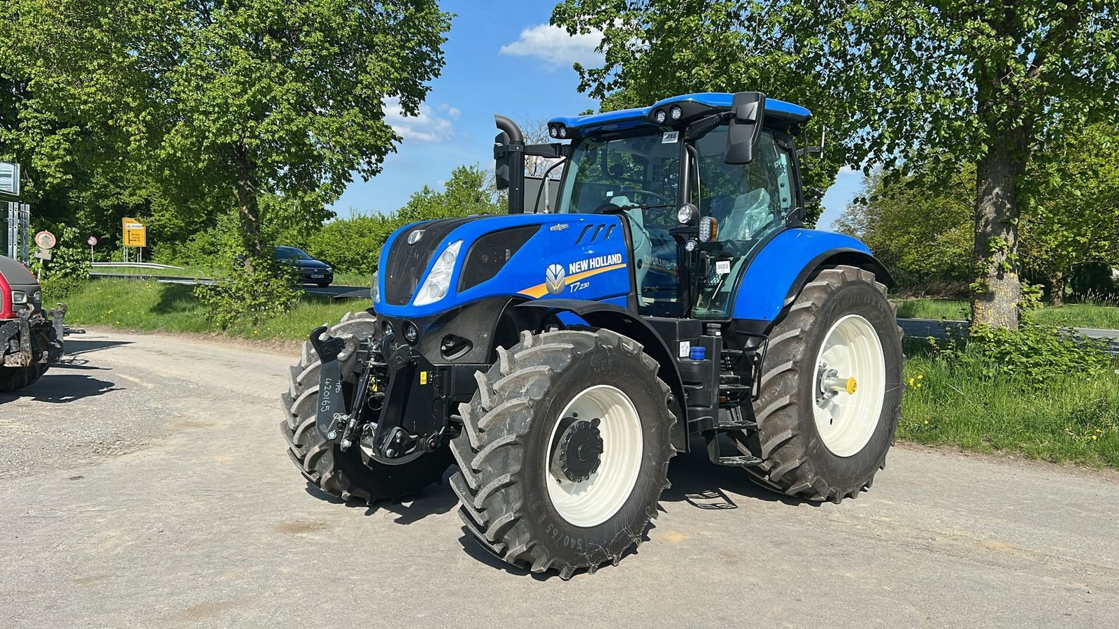 Traktor des Typs New Holland T7.230 Ac, Neumaschine in Nieheim Kreis Höxter (Bild 1)