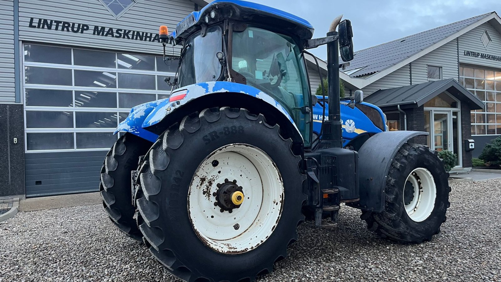 Traktor del tipo New Holland T7.230 Autocommand med frontlift og nye bagdæk er lige monteret på den., Gebrauchtmaschine In Lintrup (Immagine 9)