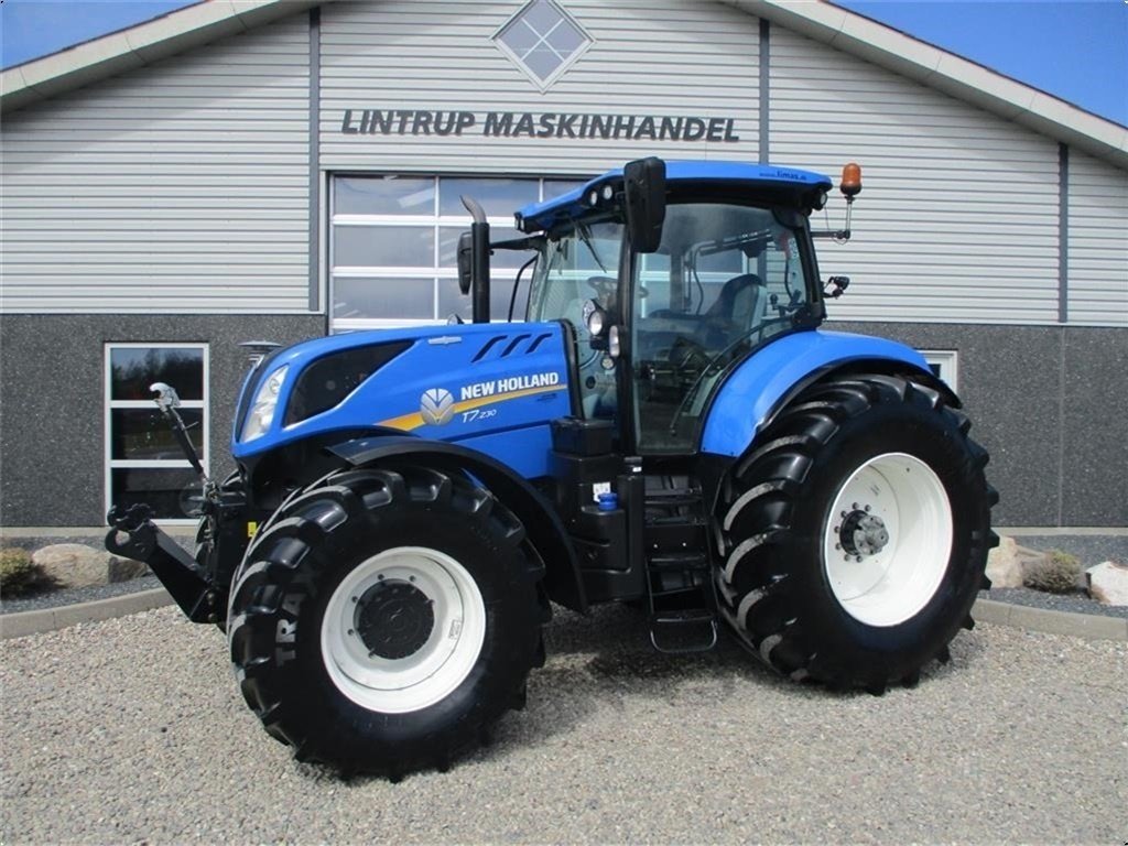 Traktor typu New Holland T7.230 AutoCommand, meget velholdt traktor, Gebrauchtmaschine v Lintrup (Obrázek 1)