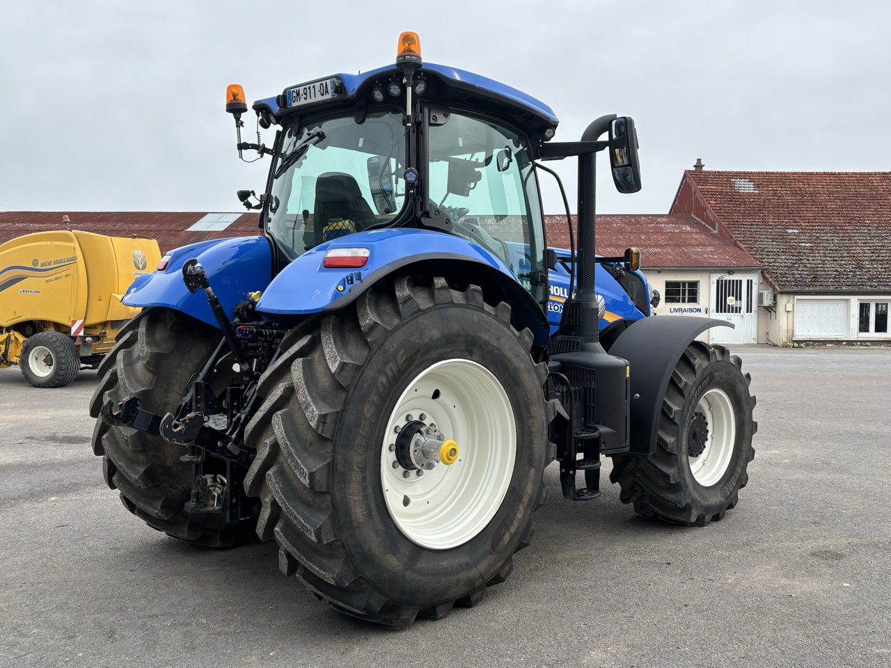 Traktor a típus New Holland T7.230 classique, Gebrauchtmaschine ekkor: VERT TOULON (Kép 8)
