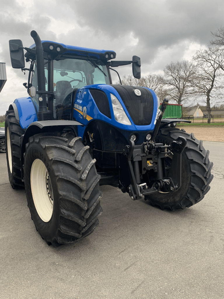 Traktor typu New Holland T7.230 PC S5, Gebrauchtmaschine w TREMEUR (Zdjęcie 7)