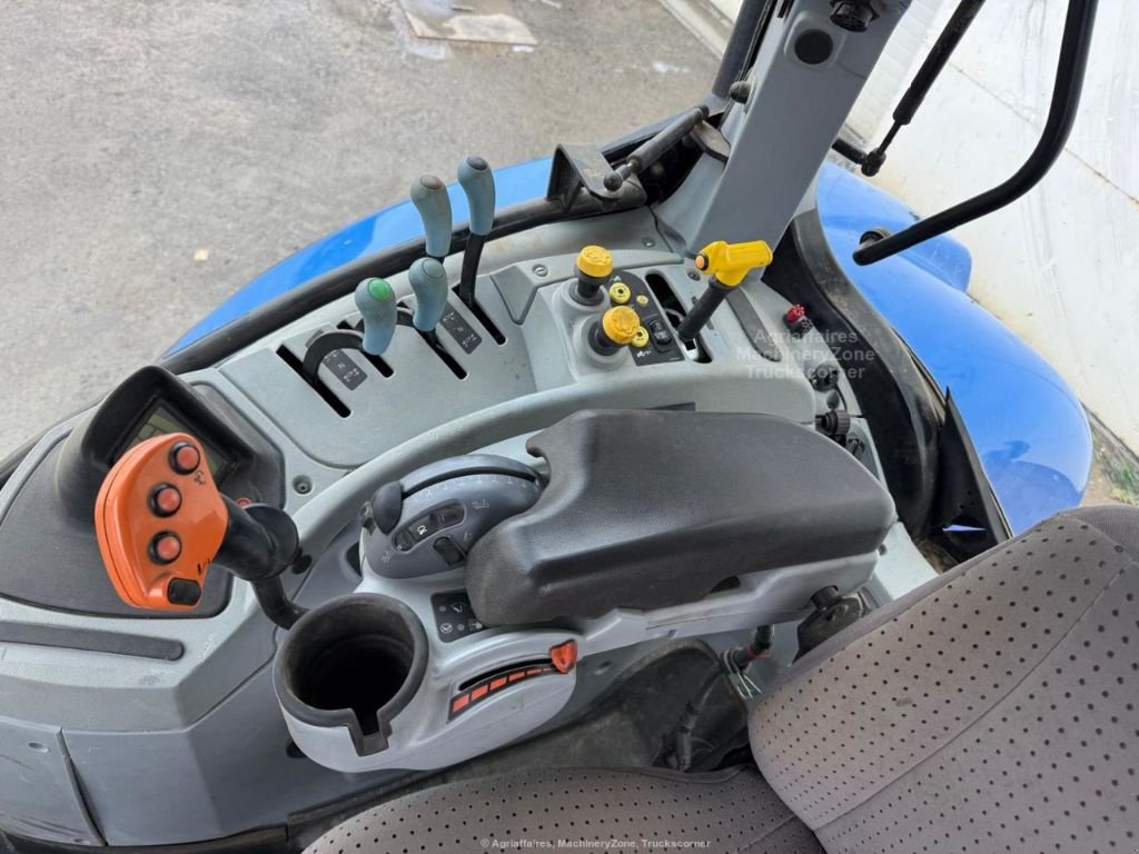 Traktor des Typs New Holland T7.230 PC, Gebrauchtmaschine in FRESNAY LE COMTE (Bild 8)