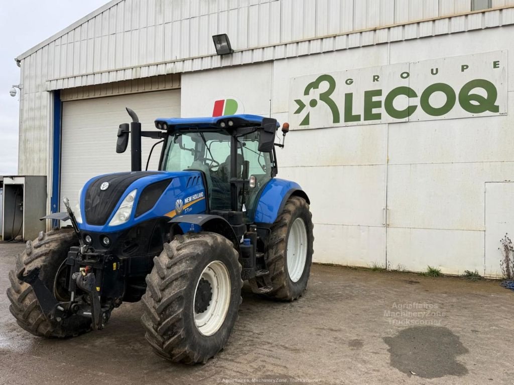 Traktor des Typs New Holland T7.230 PC, Gebrauchtmaschine in FRESNAY LE COMTE (Bild 1)