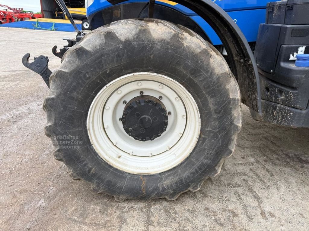 Traktor des Typs New Holland T7.230 PC, Gebrauchtmaschine in FRESNAY LE COMTE (Bild 11)