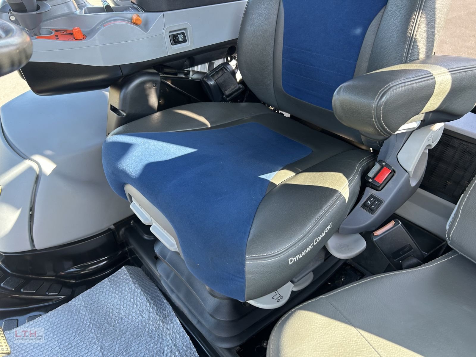 Traktor του τύπου New Holland T7.230 PLM Auto Command, Gebrauchtmaschine σε Gnas (Φωτογραφία 23)