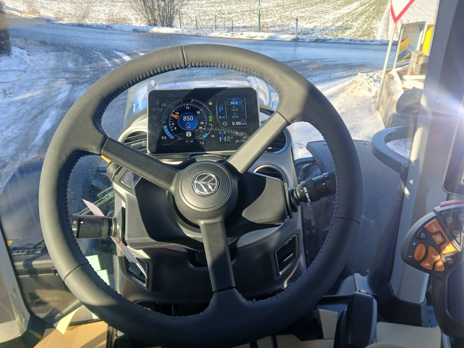 Traktor типа New Holland T7.230 PLM Auto Command, Neumaschine в Obritzberg (Фотография 11)