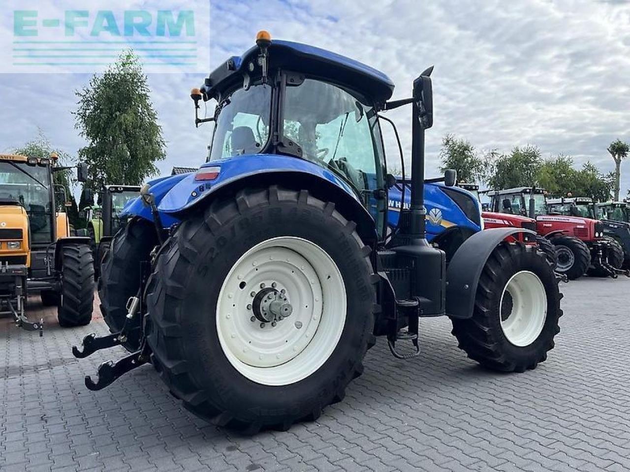 Traktor typu New Holland t7.230 power command, Gebrauchtmaschine v DAMAS?AWEK (Obrázok 5)