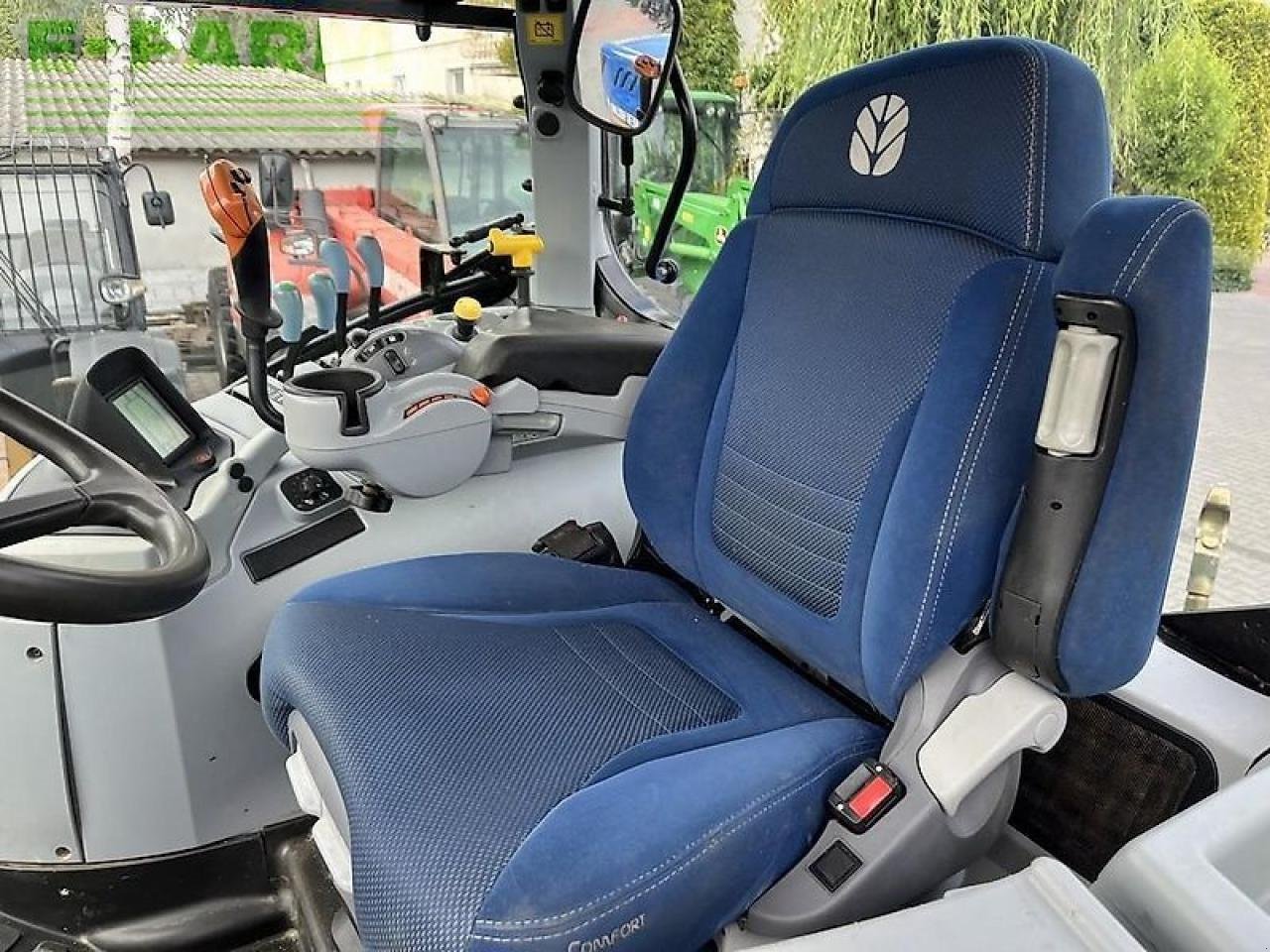 Traktor typu New Holland t7.230 power command, Gebrauchtmaschine v DAMAS?AWEK (Obrázok 12)