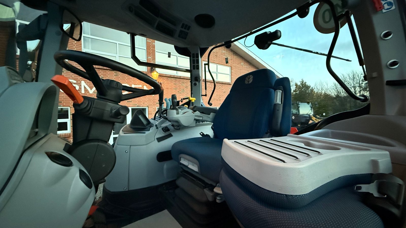 Traktor tip New Holland T7.230, Gebrauchtmaschine in Gjerlev J. (Poză 14)