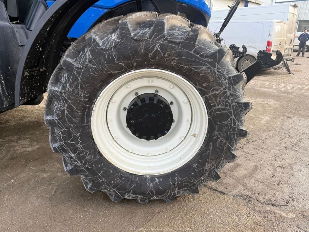 Traktor типа New Holland T7.230, Gebrauchtmaschine в FRESNAY LE COMTE (Фотография 5)