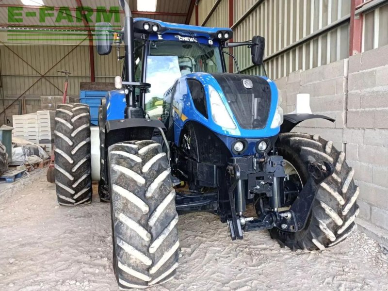 Traktor des Typs New Holland t7.230, Gebrauchtmaschine in CHAUVONCOURT (Bild 1)