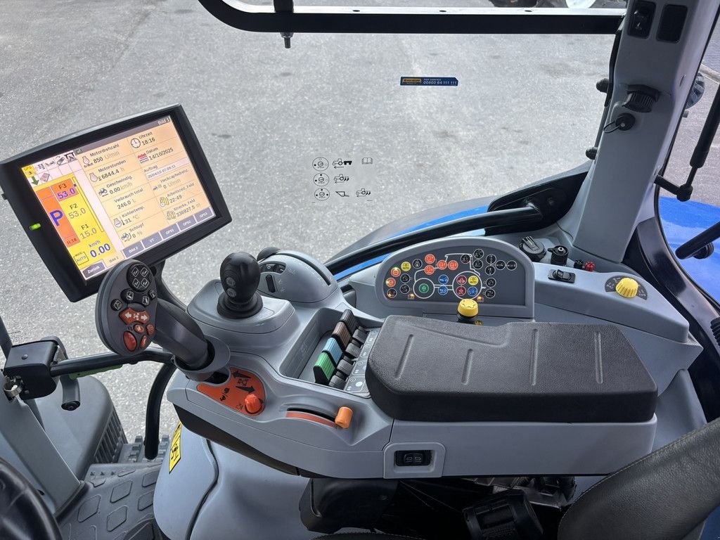 Traktor des Typs New Holland T7.230, Gebrauchtmaschine in Heerenveen (Bild 10)