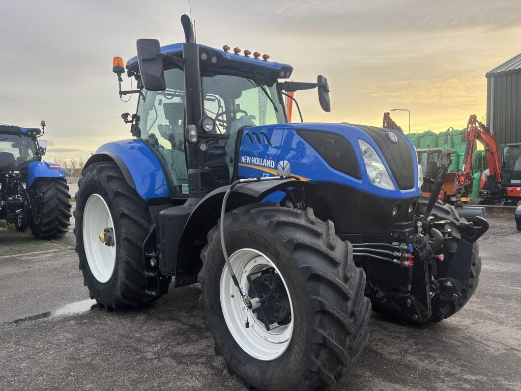 Traktor van het type New Holland T7.230, Gebrauchtmaschine in Heerenveen (Foto 6)