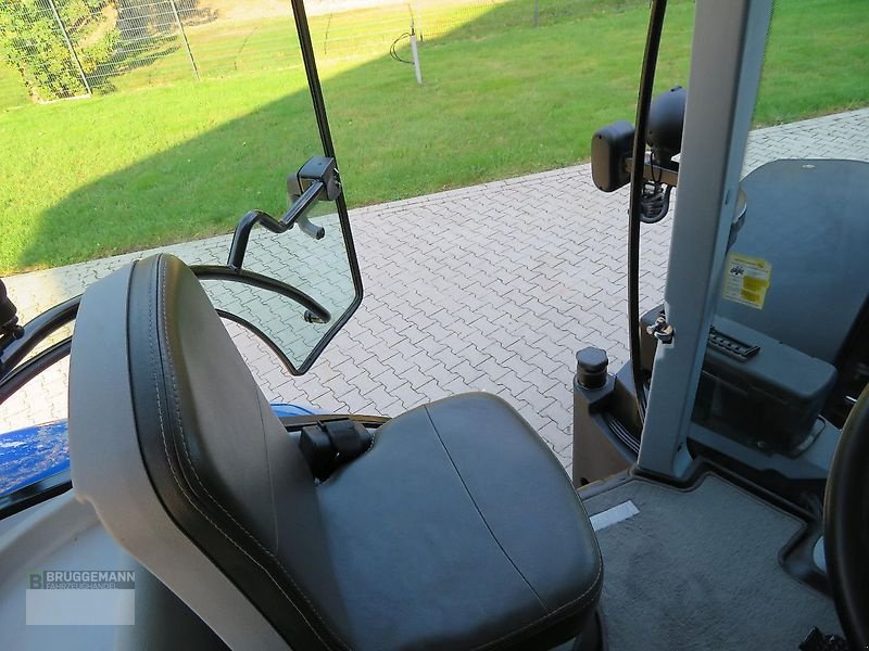 Traktor des Typs New Holland T7.230AC , AutoCommand, 4000 Std, RTK, Gebrauchtmaschine in Meppen (Bild 14)