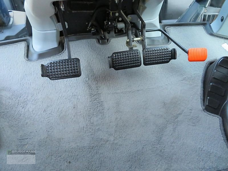 Traktor des Typs New Holland T7.230AC , AutoCommand, 4000 Std, RTK, Gebrauchtmaschine in Meppen (Bild 16)