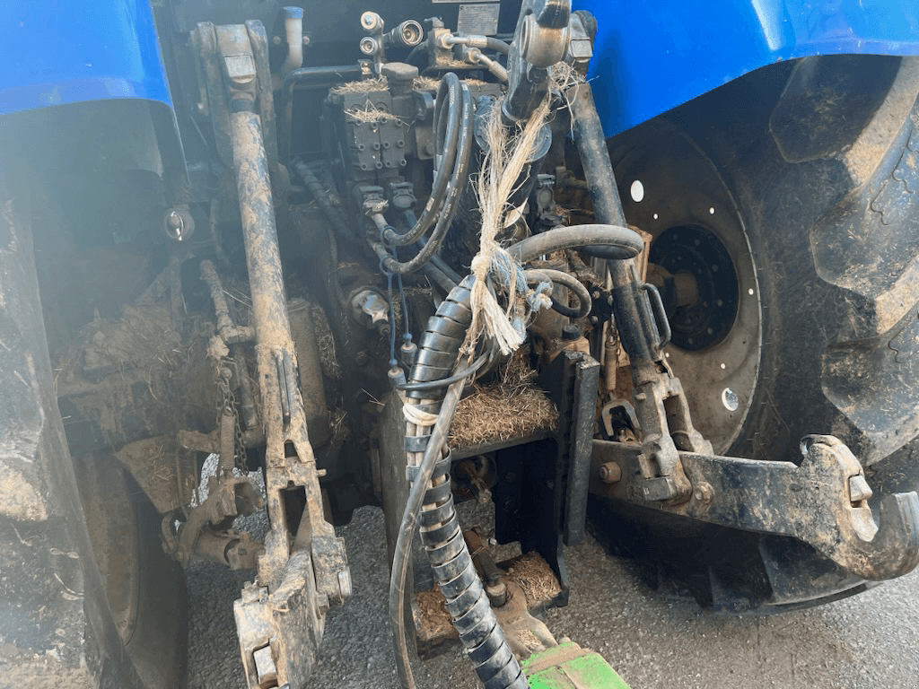 Traktor a típus New Holland T7.235 AUTO COMMAND, Gebrauchtmaschine ekkor: ISIGNY-LE-BUAT (Kép 4)