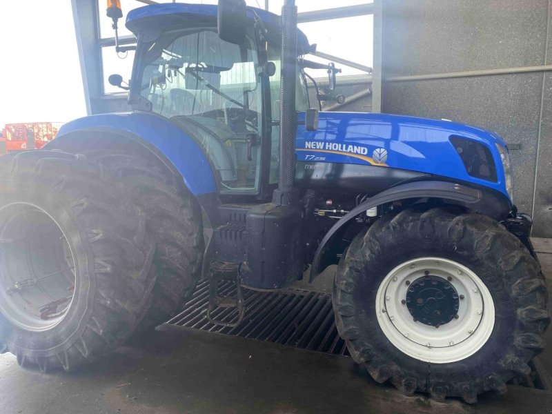 Traktor a típus New Holland T7.235 CLASSIC, Gebrauchtmaschine ekkor: Maribo