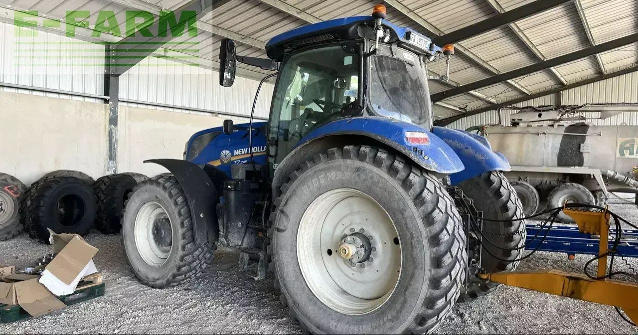 Traktor des Typs New Holland t7.245 ac n°14 cheval, Gebrauchtmaschine in CHAUVONCOURT (Bild 3)