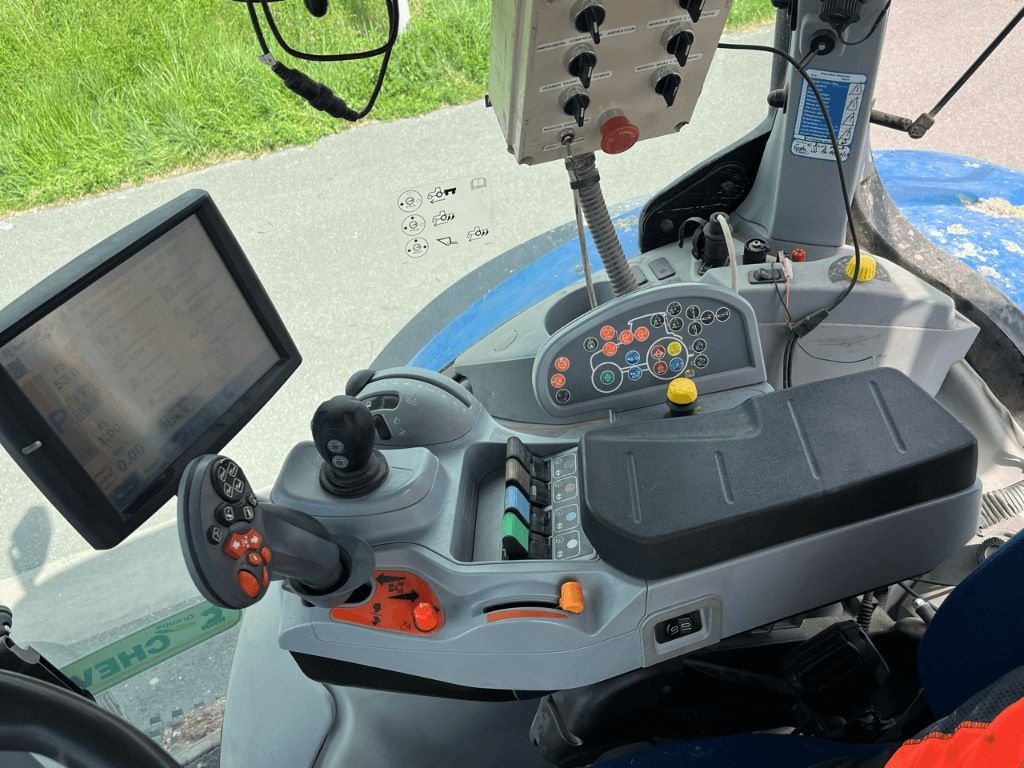 Traktor des Typs New Holland T7.245 AC  N°23, Gebrauchtmaschine in Chauvoncourt (Bild 7)