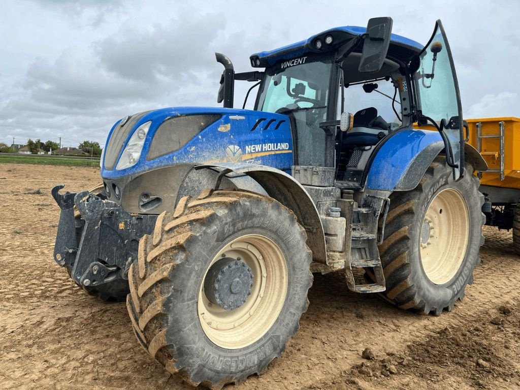 Traktor des Typs New Holland T7.245 AC   N°24, Gebrauchtmaschine in STENAY (Bild 2)