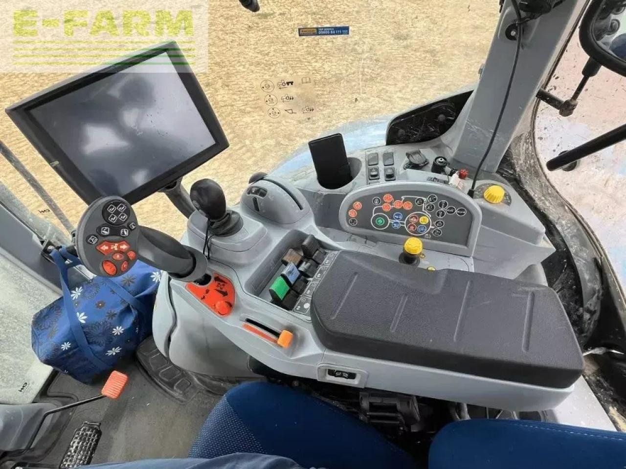 Traktor типа New Holland t7.245 ac n°24, Gebrauchtmaschine в CHAUVONCOURT (Фотография 7)