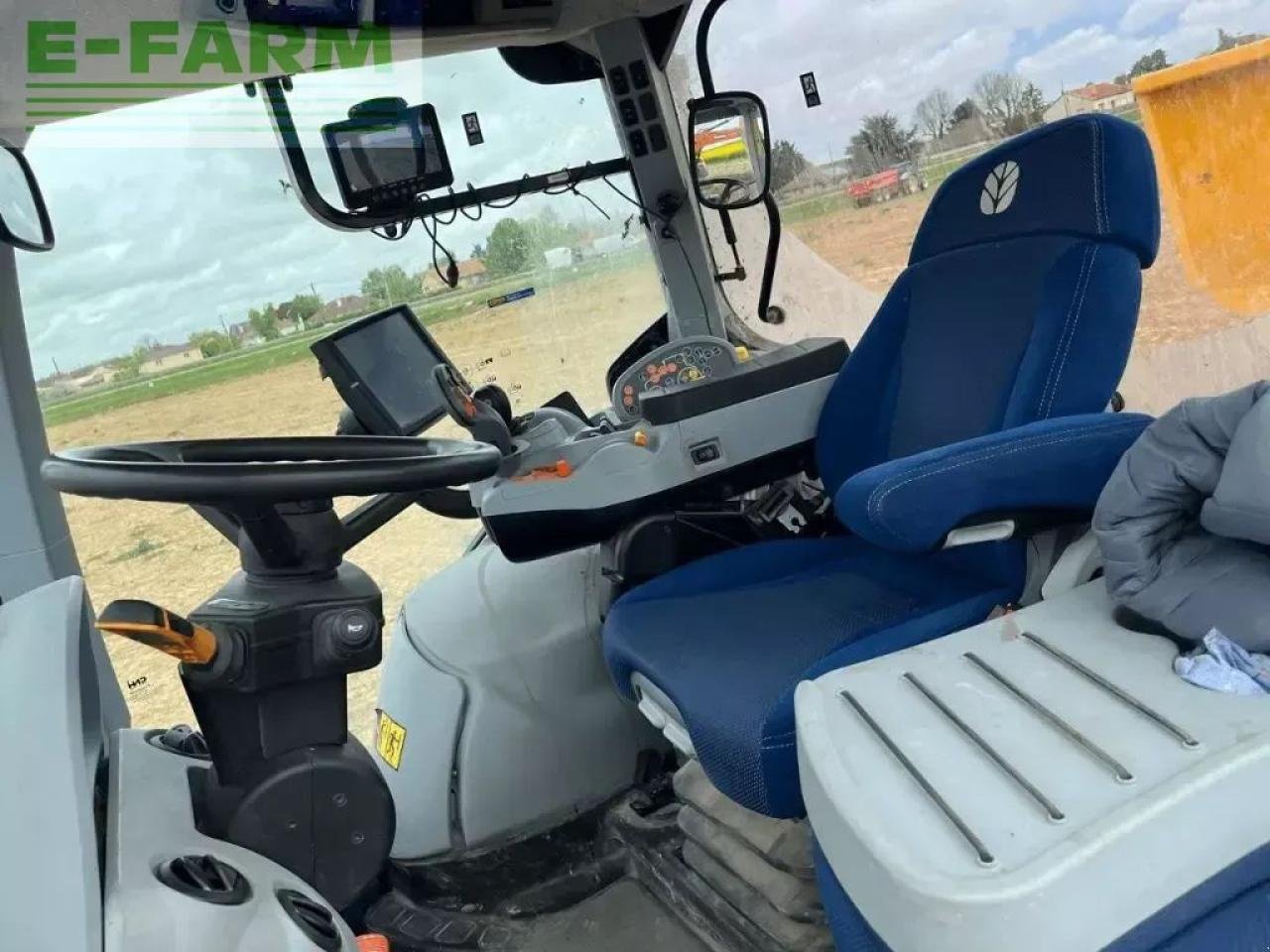 Traktor typu New Holland t7.245 ac n°24, Gebrauchtmaschine v CHAUVONCOURT (Obrázek 5)