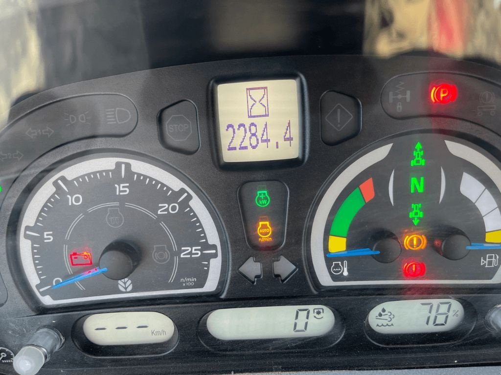 Traktor za tip New Holland T7.245  AC N°26, Gebrauchtmaschine u Roches-sur-Marne (Slika 3)