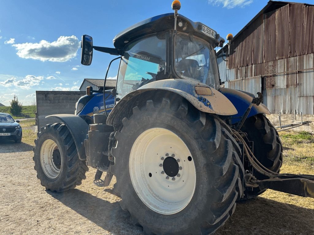 Traktor des Typs New Holland T7.245  AC N°26, Gebrauchtmaschine in Roches-sur-Marne (Bild 4)