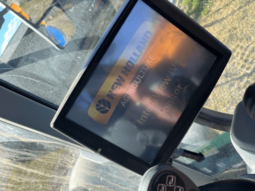 Traktor za tip New Holland T7.245  AC N°26, Gebrauchtmaschine u Roches-sur-Marne (Slika 2)