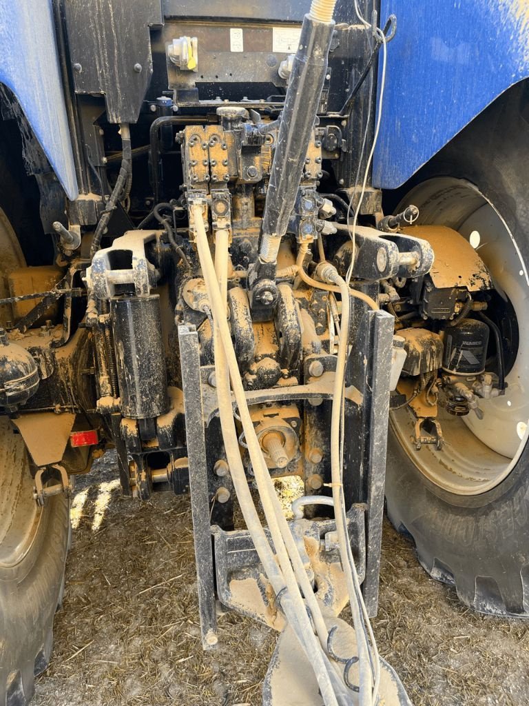 Traktor des Typs New Holland T7.245  AC N°26, Gebrauchtmaschine in Roches-sur-Marne (Bild 11)