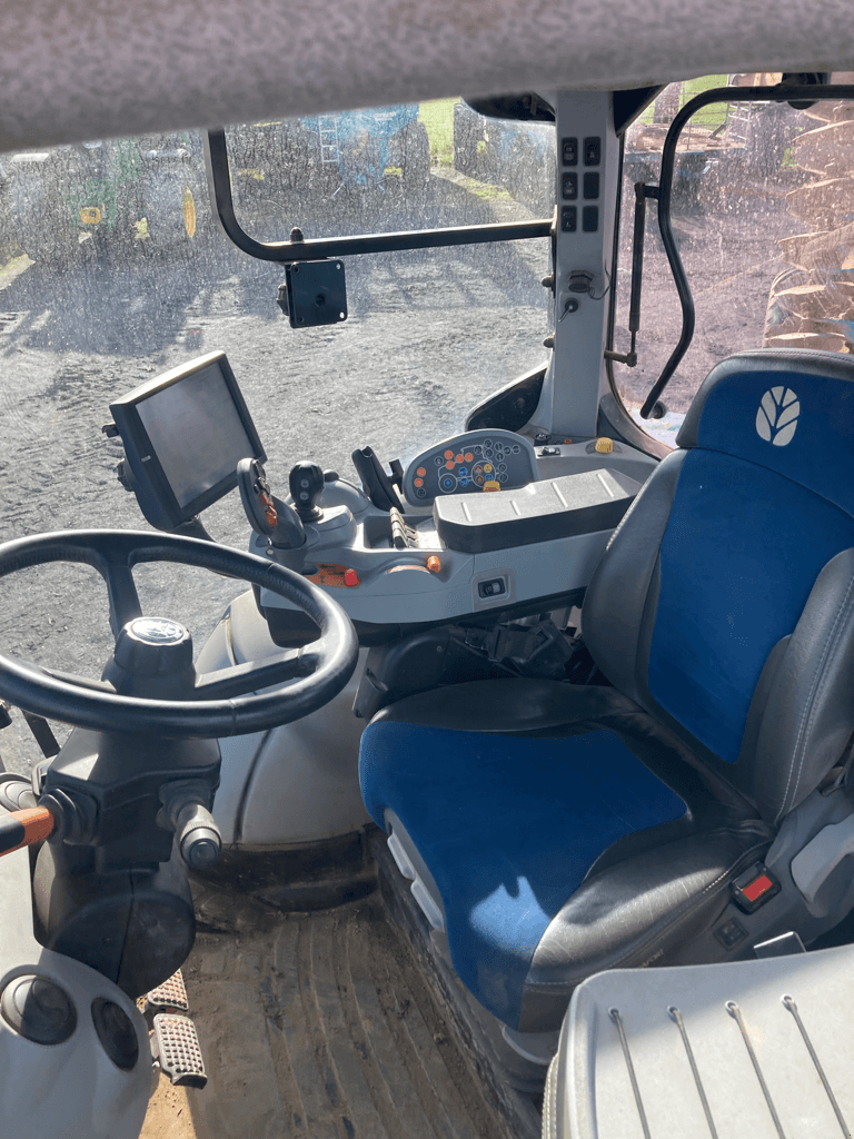 Traktor типа New Holland T7.245 AC S5, Gebrauchtmaschine в TREMEUR (Фотография 6)
