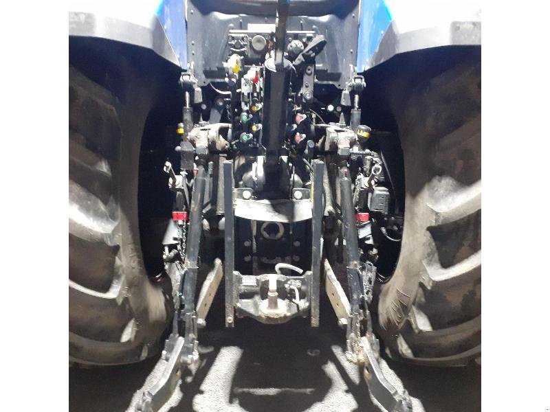 Traktor des Typs New Holland T7.245 AUT, Gebrauchtmaschine in HERLIN LE SEC (Bild 5)