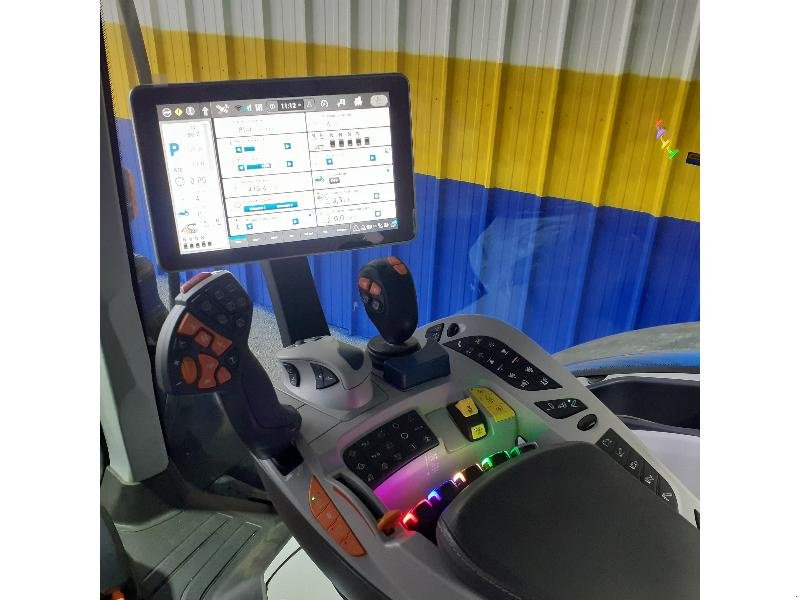 Traktor des Typs New Holland T7.245 AUT, Gebrauchtmaschine in HERLIN LE SEC (Bild 9)