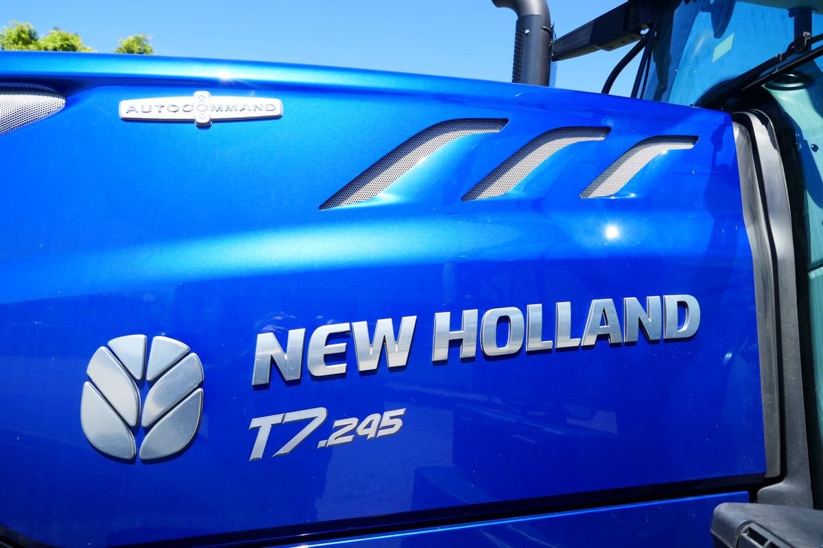 Traktor des Typs New Holland T7.245 Auto Command SideWinder II (Stage V), Gebrauchtmaschine in Villach (Bild 8)