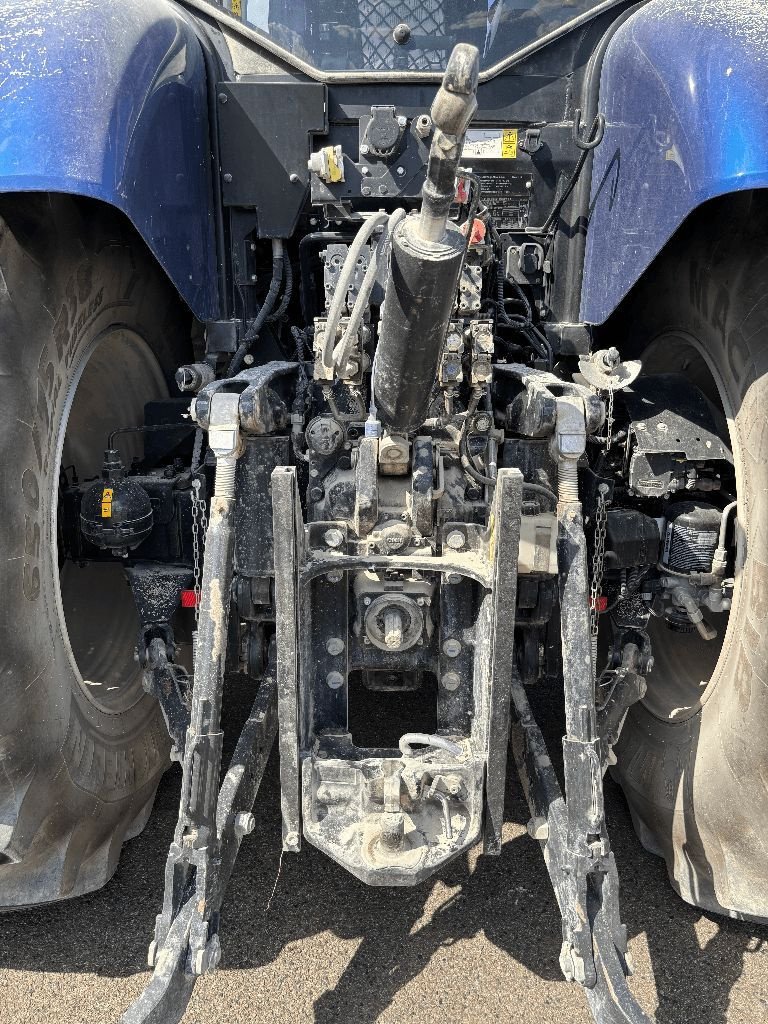 Traktor типа New Holland T7.245 AutoCommand, Gebrauchtmaschine в VERT TOULON (Фотография 7)