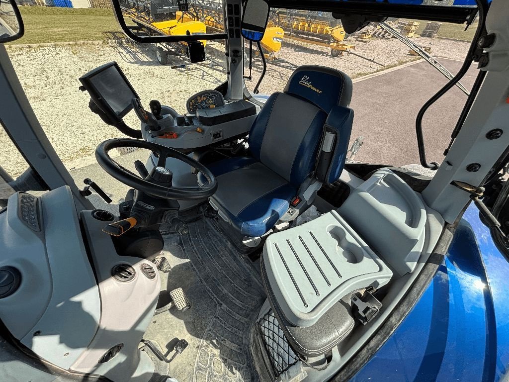 Traktor типа New Holland T7.245 AutoCommand, Gebrauchtmaschine в VERT TOULON (Фотография 2)