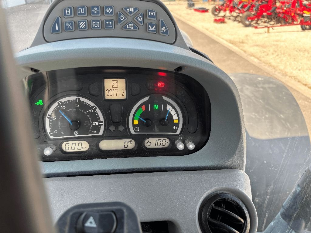Traktor типа New Holland T7.245 AutoCommand, Gebrauchtmaschine в VERT TOULON (Фотография 3)