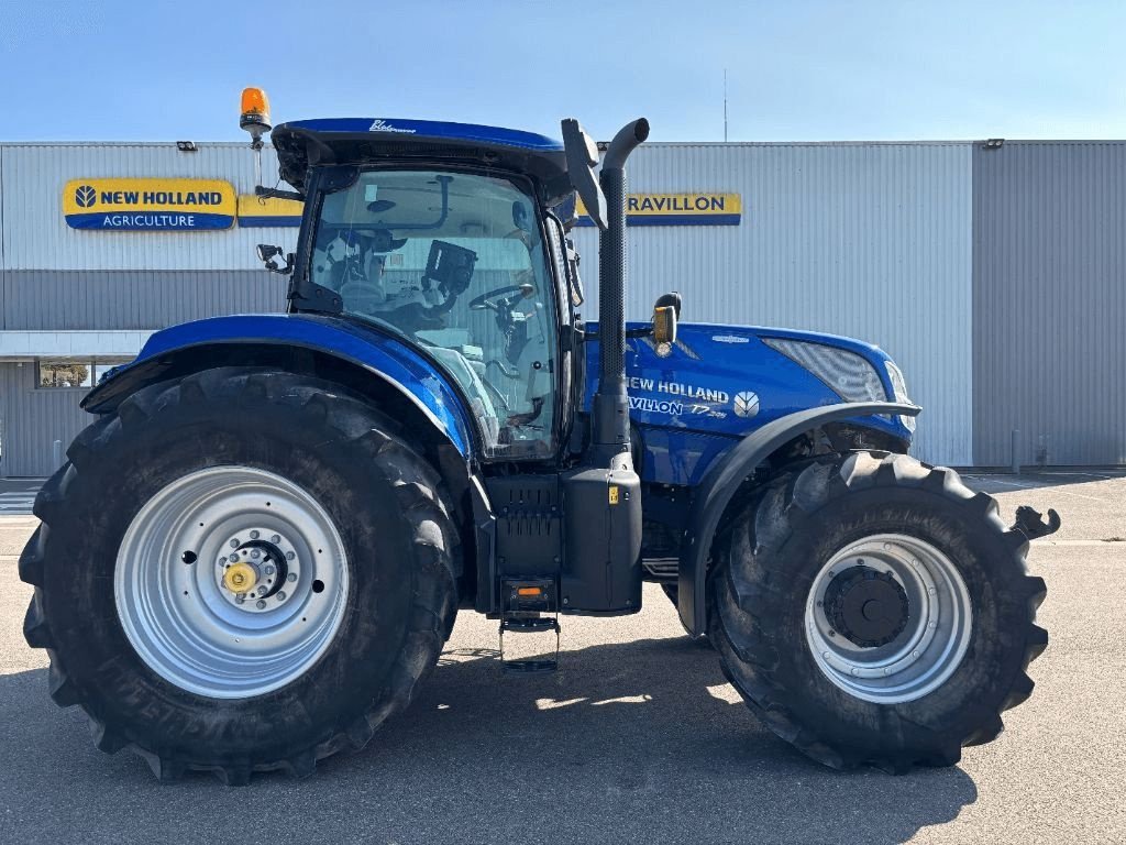 Traktor typu New Holland T7.245 AUTOCOMMAND, Gebrauchtmaschine v VERT TOULON (Obrázek 9)