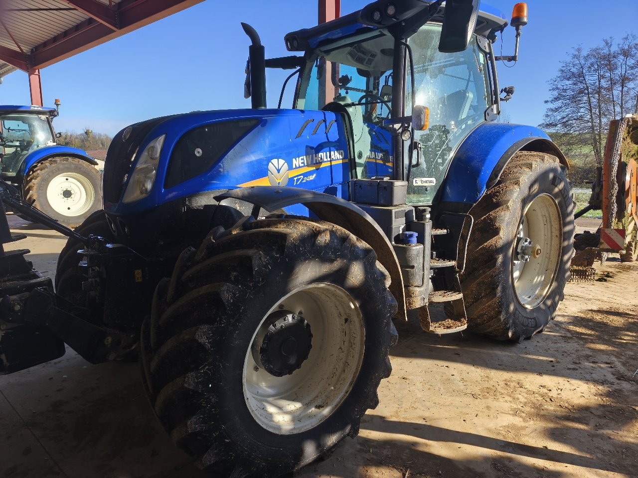 Traktor of the type New Holland T7.245 pc sw 2, Gebrauchtmaschine in Gondrecourt-le-Château (Picture 2)
