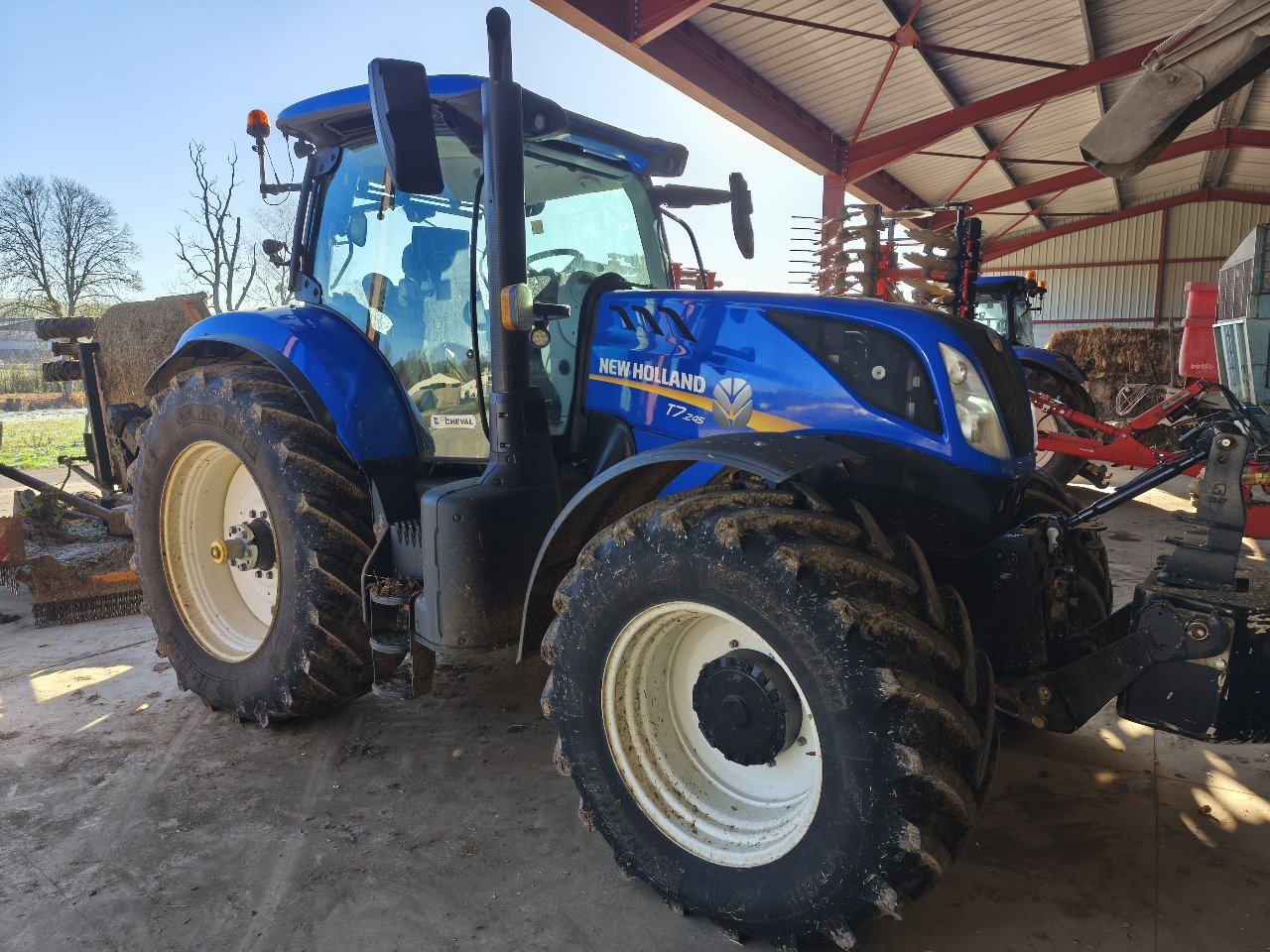 Traktor of the type New Holland T7.245 pc sw 2, Gebrauchtmaschine in Gondrecourt-le-Château (Picture 1)