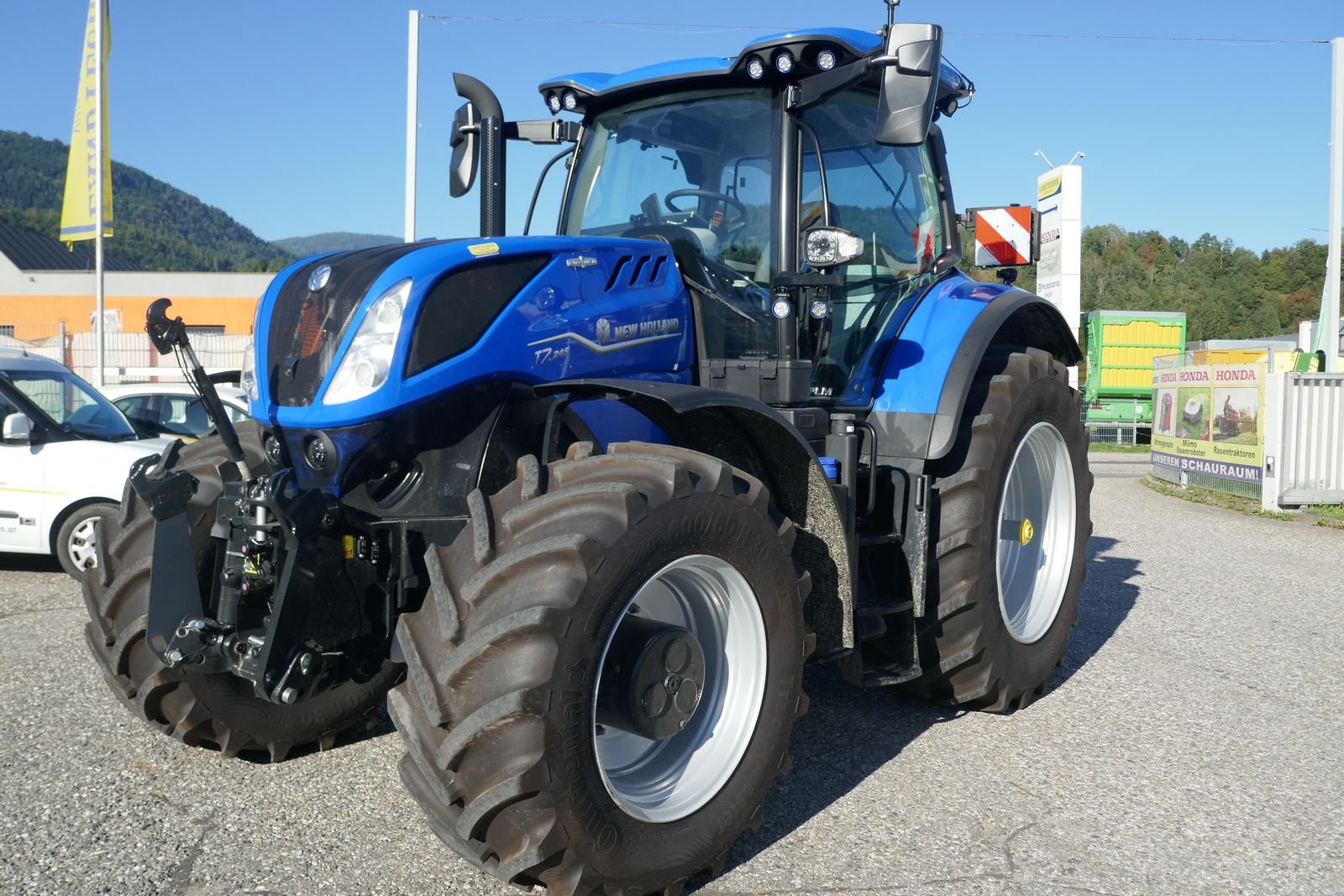 Traktor типа New Holland T7.245 PLM Auto Command, Gebrauchtmaschine в Villach (Фотография 2)