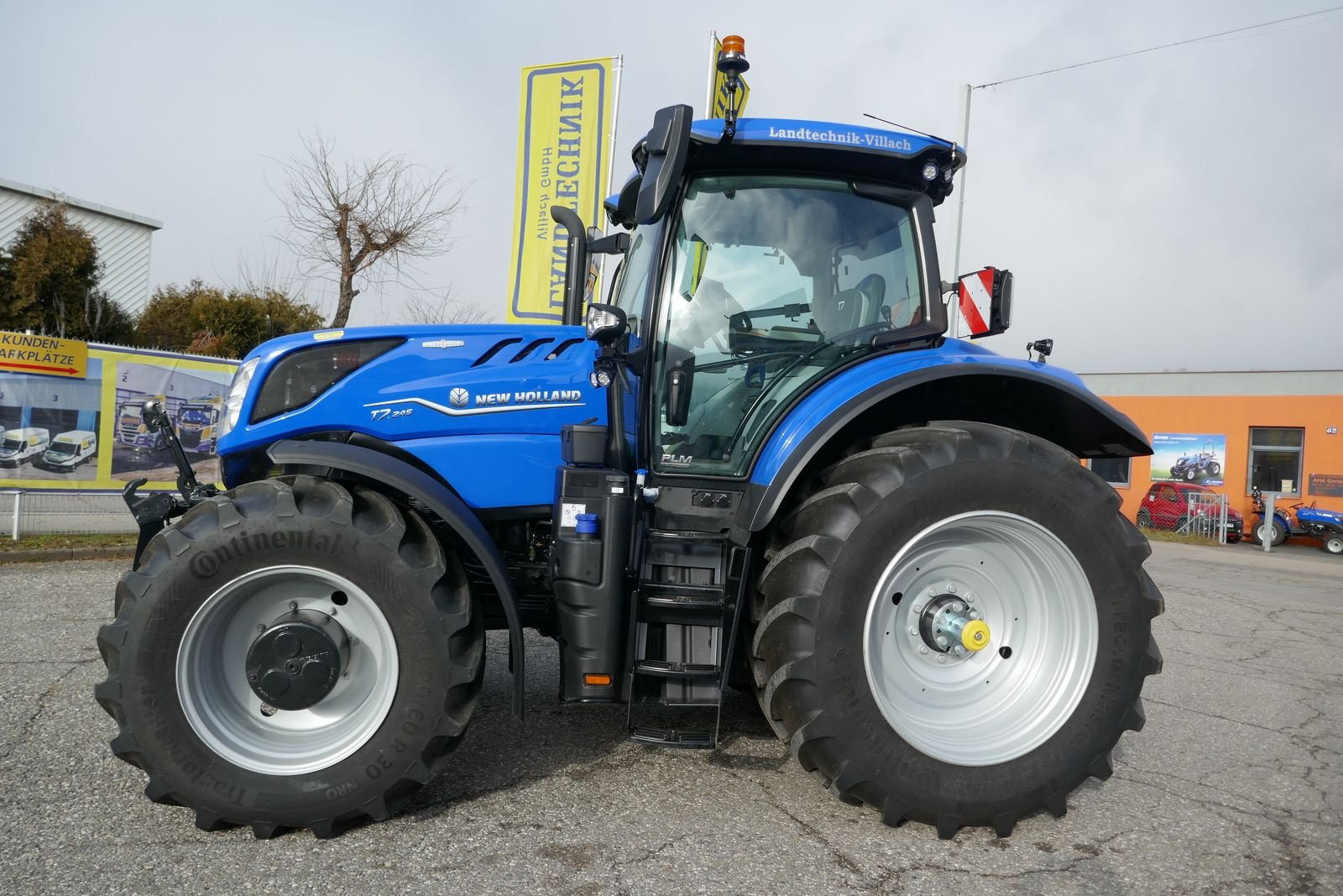 Traktor des Typs New Holland T7.245 PLM Auto Command, Neumaschine in Villach (Bild 17)